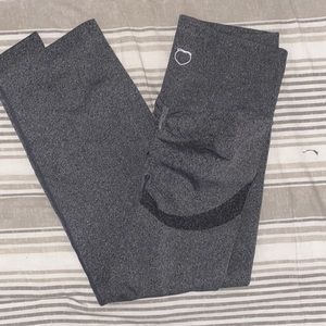 Peachy buns Scrunch Leggings L